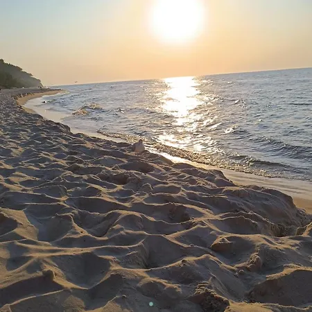 Szary Nad Jeziorem Дом отдыха