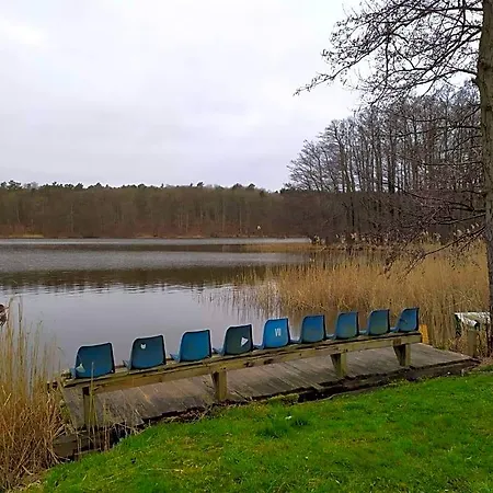Szary Nad Jeziorem Sea & Kołczewo